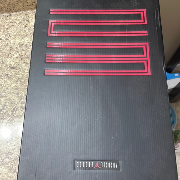 Jordan 11’s . Win like 96 brand new dead stock - Picture 1 of 7